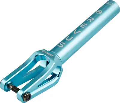 Striker Revus SCS/HIC Voorvork
