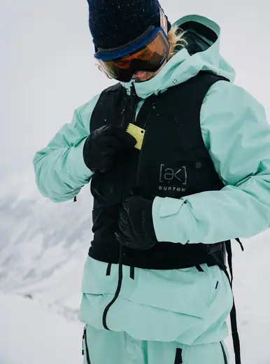 Burton ak Dispatcher 13L Vest Pack | SkatePro