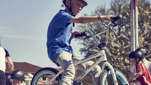 Vélo enfant BMX 20 pouces frein à rétropédalage 6 à 10 ans by Lux4Kids  Green 04