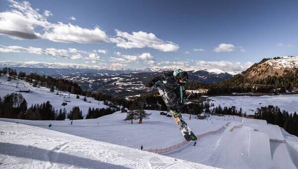 The unsolvelved dilemma: jacket set vs. onesie